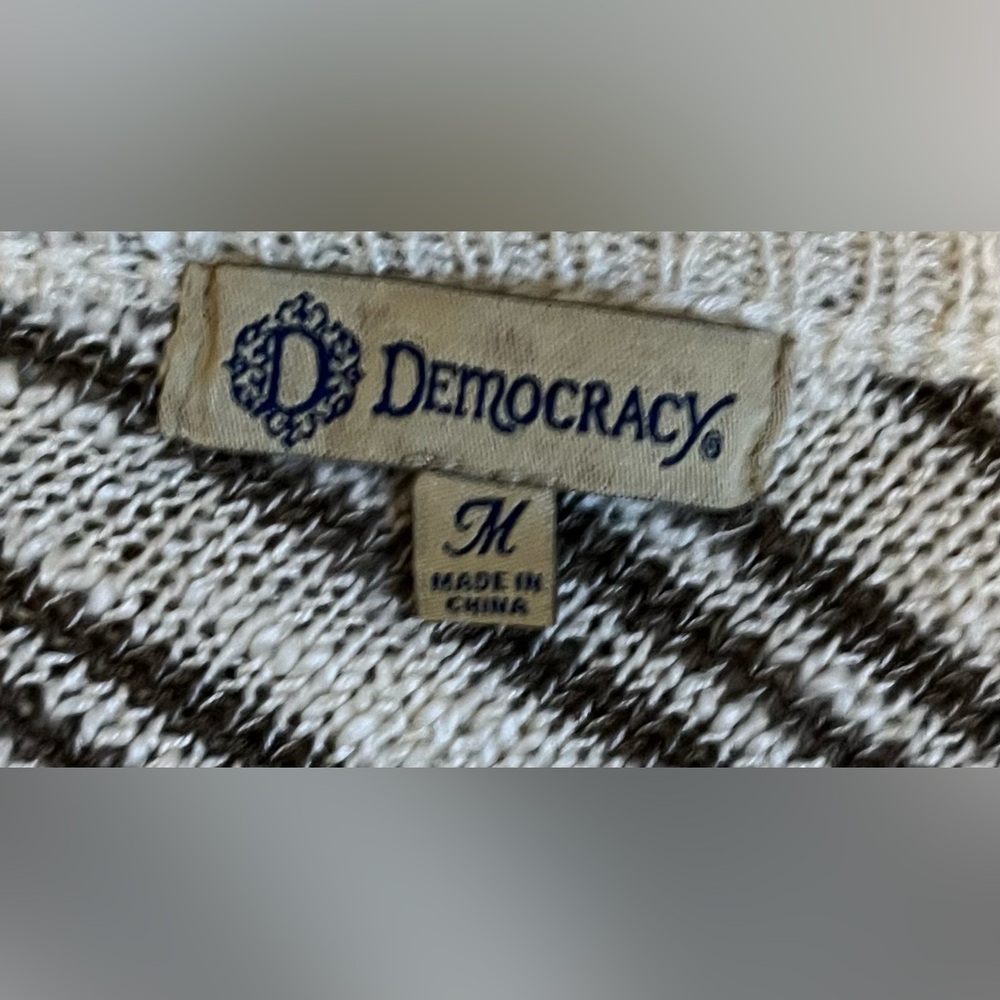 Democracy Striped Asymmetrical Hem Sweater Top Beige & Gray size M - Picture 13 of 16